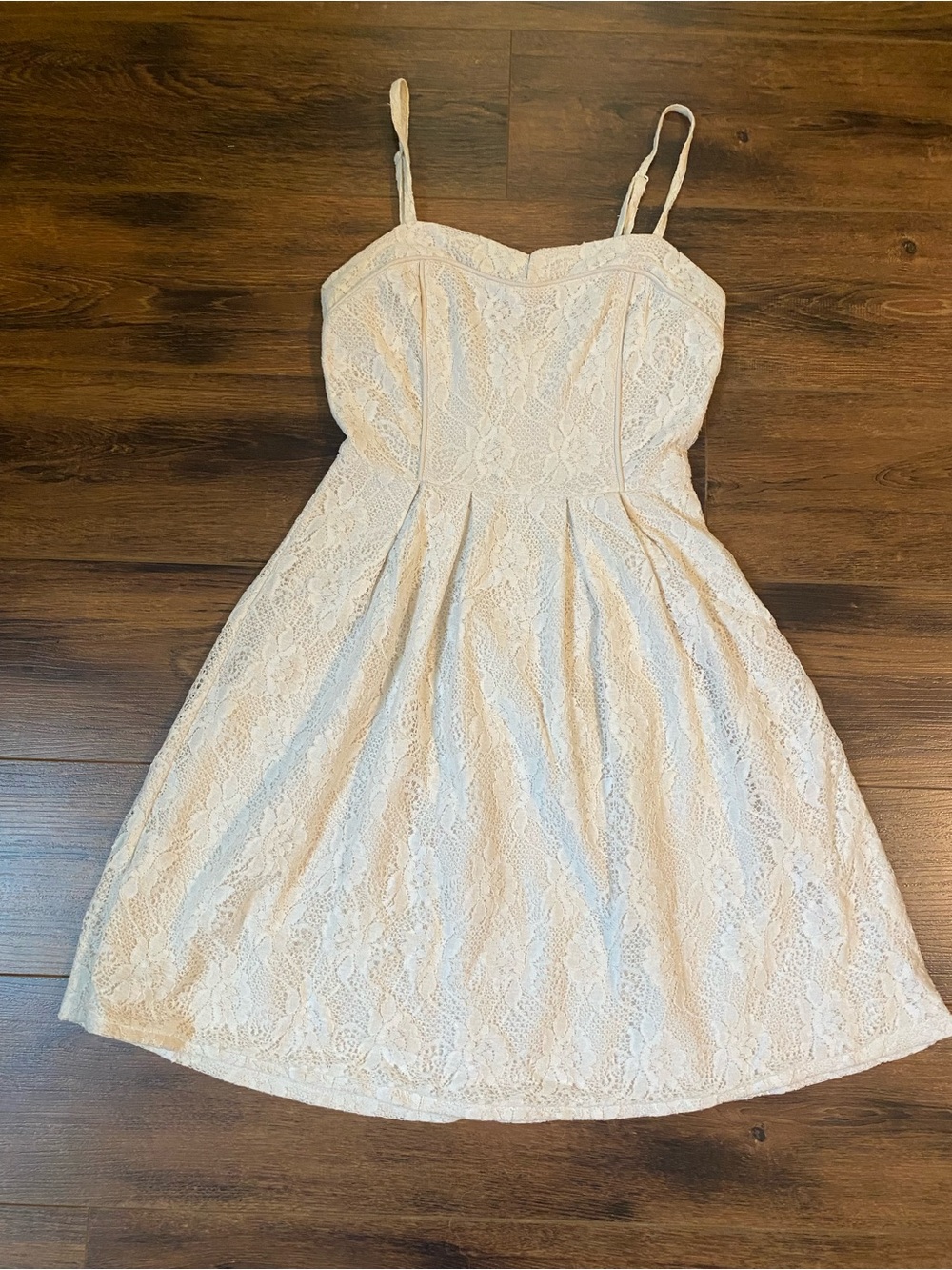 White lace dress corset style